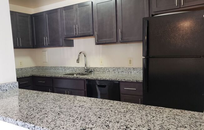 2 beds, 1.5 baths, 1,050 sqft, $2,025, Unit 3347 #101