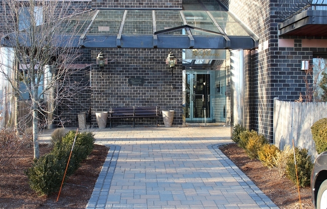 500 Washington St 802