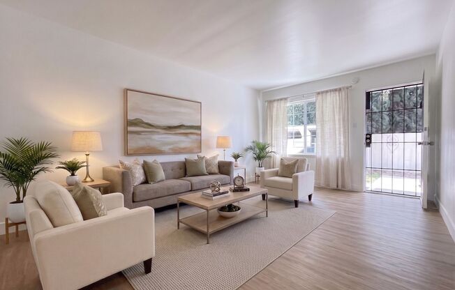 NOW LEASING! 1 Bed 1 Bath Units at 1601 N. Normandie Ave., Los Angeles, CA 90027