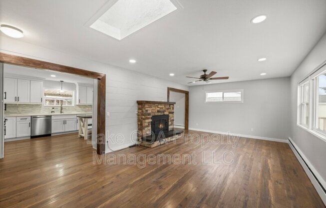 1017 N 12 ST