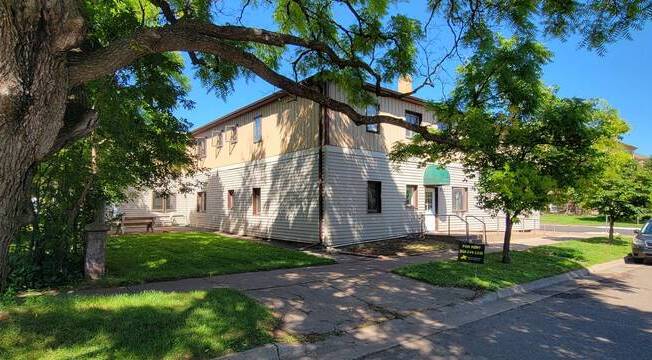 3 beds, 1 bath, 1,200 sqft, $1,710