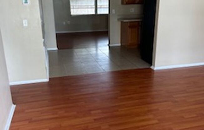 3 beds, 2 baths, $1,700