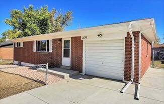 4 beds, 2 baths, $3,300