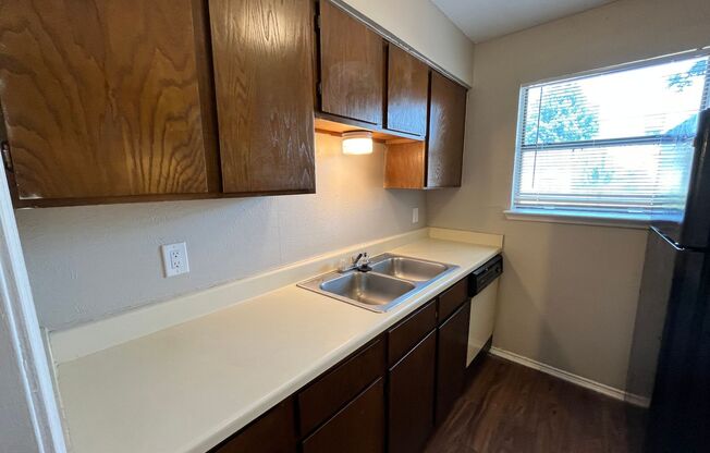 1 bed, 1 bath, 420 sqft, $895, Unit #105