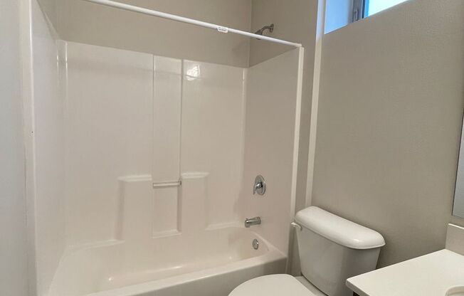 Studio, 1 bath, 267 sqft, $1,045, Unit 107