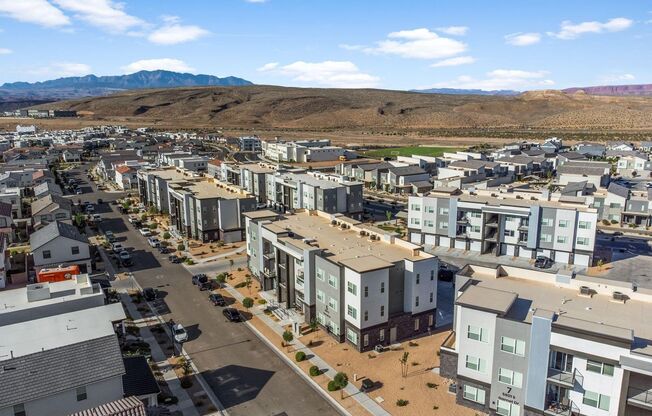 Beautiful Desert Color Condo