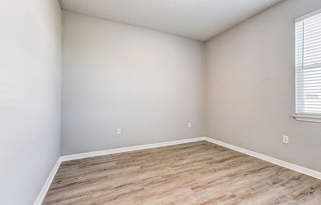 32848 SAND CRK DR