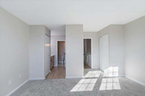 2 beds, 2 baths, 1,700 sqft, $3,100, Unit 10135