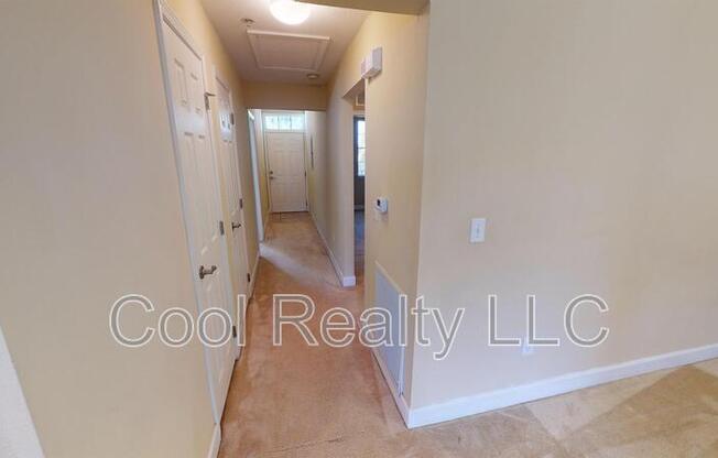 3 beds, 2.5 baths, 1,430 sqft, $1,950