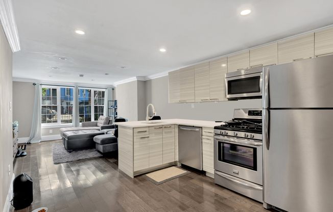 25 PILLING ST