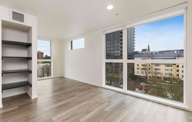 Studio, 1 bath, 352 sqft, $1,395, Unit 501