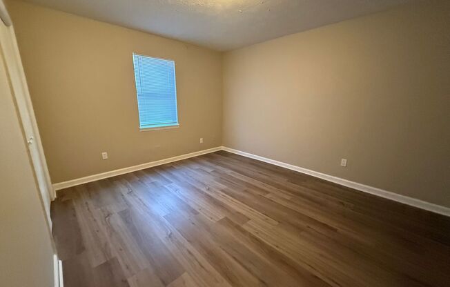 2 beds, 1 bath, 1,000 sqft, $975, Unit RW415