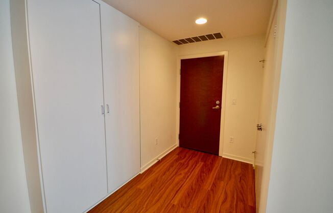 2 beds, 2 baths, $3,950, Unit Unit 1604