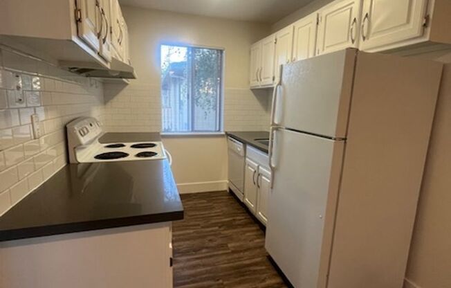 1 bed, 1 bath, 592 sqft, $2,045, Unit 1