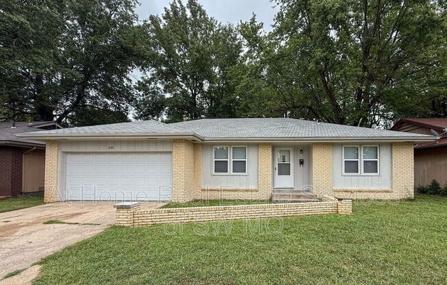 1335 E SUNSET ST