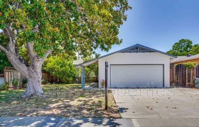 834 ORANGE AVE