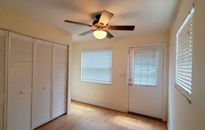 2 beds, 1 bath, $1,695