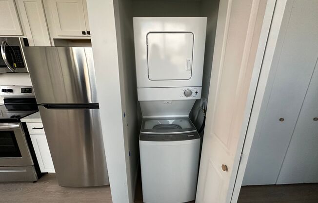 Studio, 1 bath, 276 sqft, $850, Unit 101