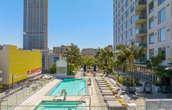 2 beds, 2 baths, 1,300 sqft, $4,300, Unit 1001