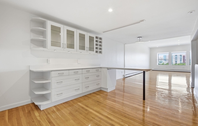 190 BEACON ST