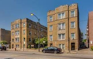 5736-52 S. Stony Island