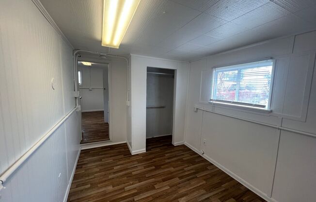 1 bed, 1 bath, $795, Unit 1839 Sherwood apt #7