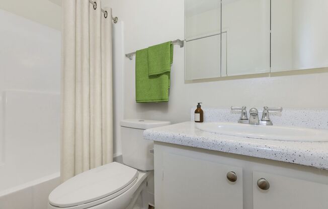 3 beds, 2 baths, 1,194 sqft, $1,750, Unit P1102