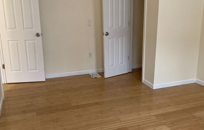 4 beds, 1 bath, $2,150, Unit #1