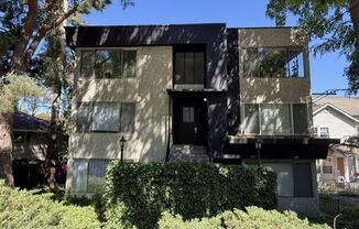 5112 Ravenna Apartments - Ravenna