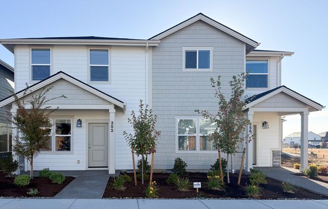 RENT SPECIAL: ½ Off First Full Month's Rent With One Year Lease! ~ Shetterly 352