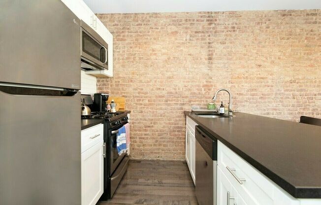 447 ROGERS AVE