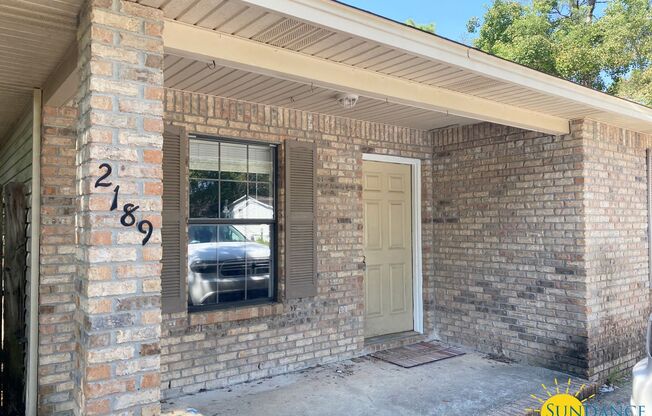 Nice 2 Bedroom Duplex in Navarre!
