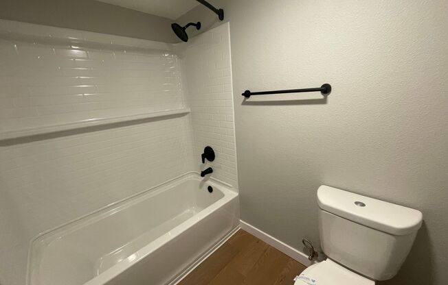 2 beds, 2 baths, 960 sqft, $3,410, Unit A-212