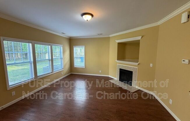 4385 TUCKER CHASE DR