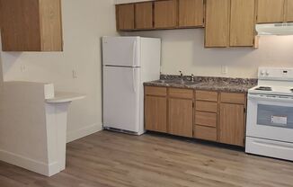 1 bed, 1 bath, $1,100, Unit C