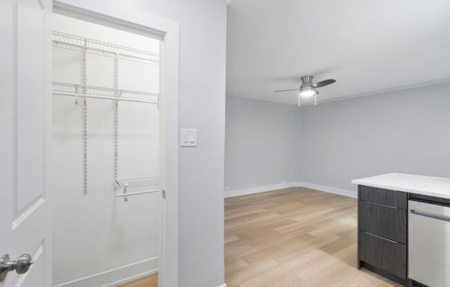 1 bed, 1 bath, 396 sqft, $1,800, Unit 5A