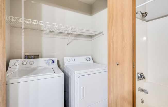 2 beds, 2 baths, 900 sqft, $1,499, Unit L202