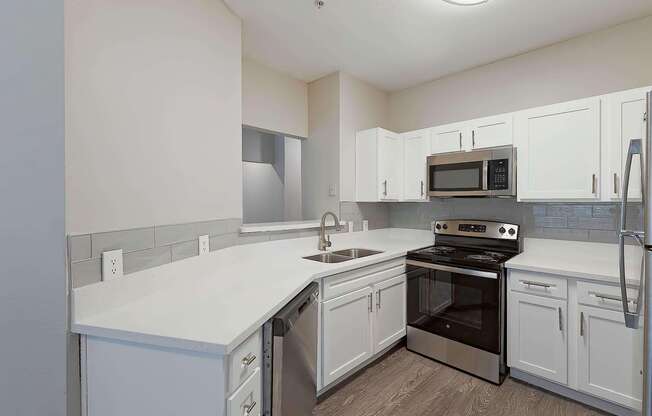 3 beds, 2 baths, 1,299 sqft, $1,656