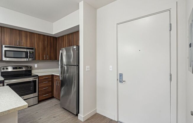 1 bed, 1 bath, 690 sqft, $1,595