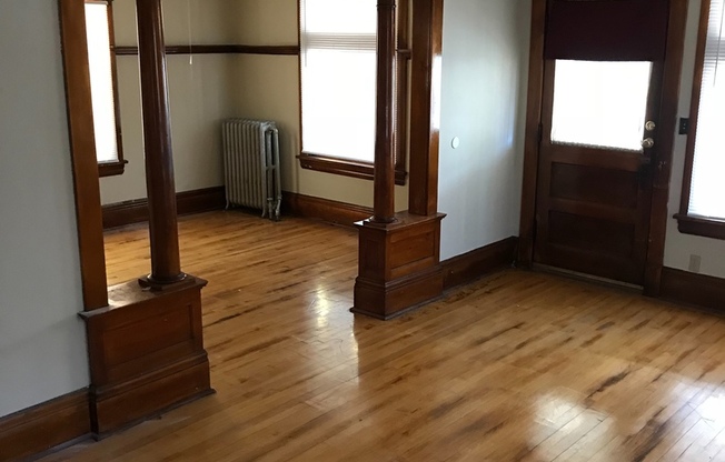 3 bedroom 1 bath house in St. Paul!