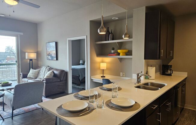 2 beds, 2 baths, 995 sqft, $2,700, Unit 305