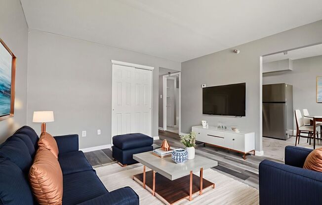 2 beds, 1 bath, 763 sqft, $1,585, Unit A5