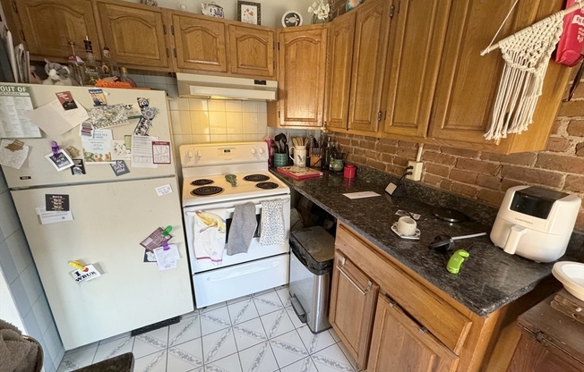 1 bed, 1 bath, $2,400, Unit 2