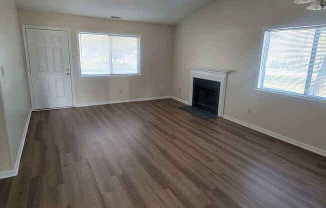2 beds, 2 baths, 1,000 sqft, $1,275, Unit 1829