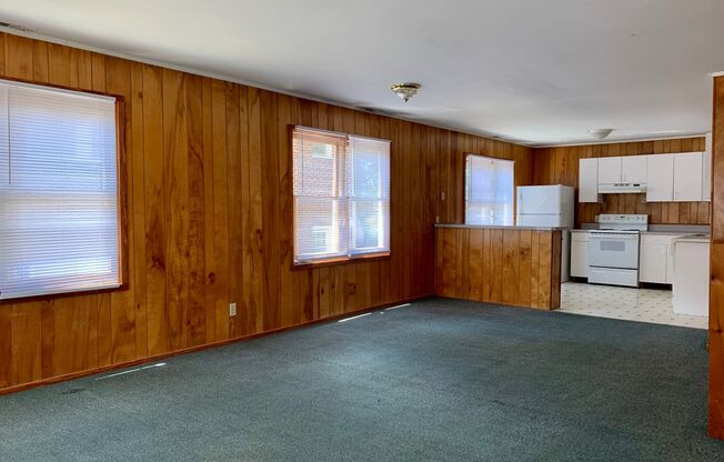 4 beds, 2.5 baths, $4,200