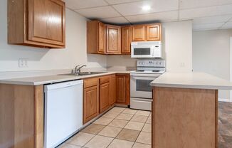 2 beds, 1 bath, $950, Unit 22