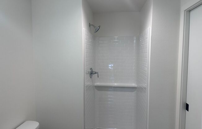 2 beds, 2 baths, $2,121, Unit 201-MFTE