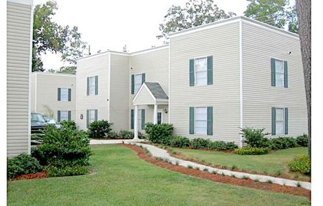 Woodland Trace Apartments