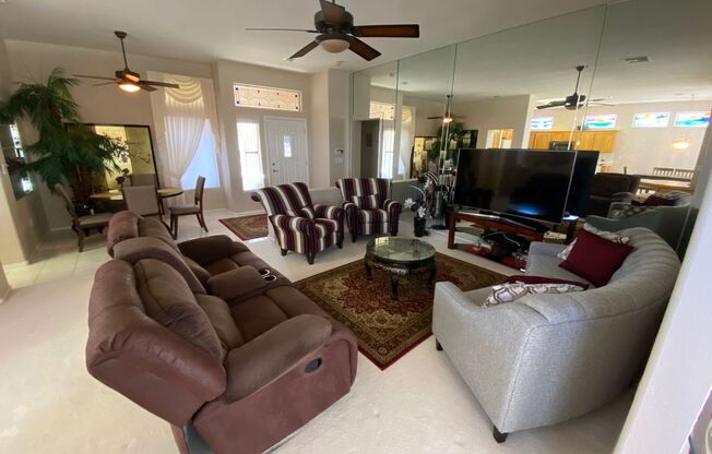 Wonderful 2 bed/2 bath home located in Summerlin