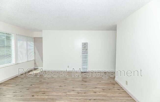 3600 DIMOND AVE